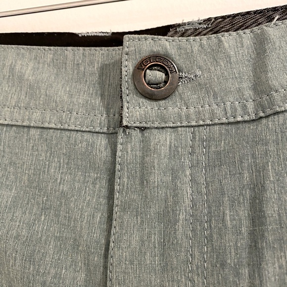Volcom Surf and Turf 4 Way Stretch Shorts - Picture 3 of 5